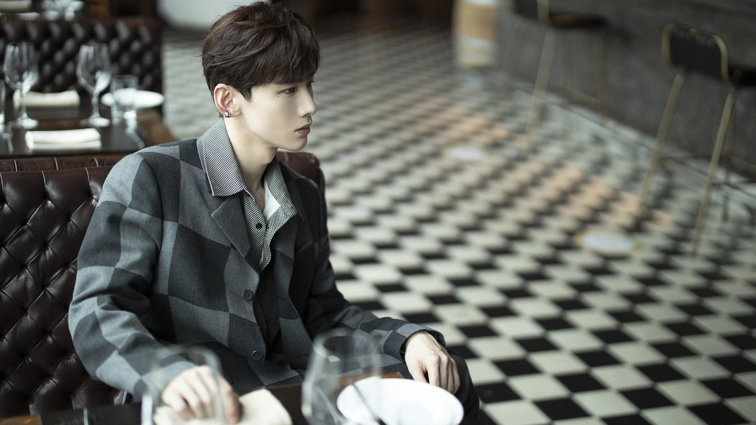 九游官网下载电脑版-基:全黑队的“灵魂防守者”,在关键时刻总能做出决定性拦截