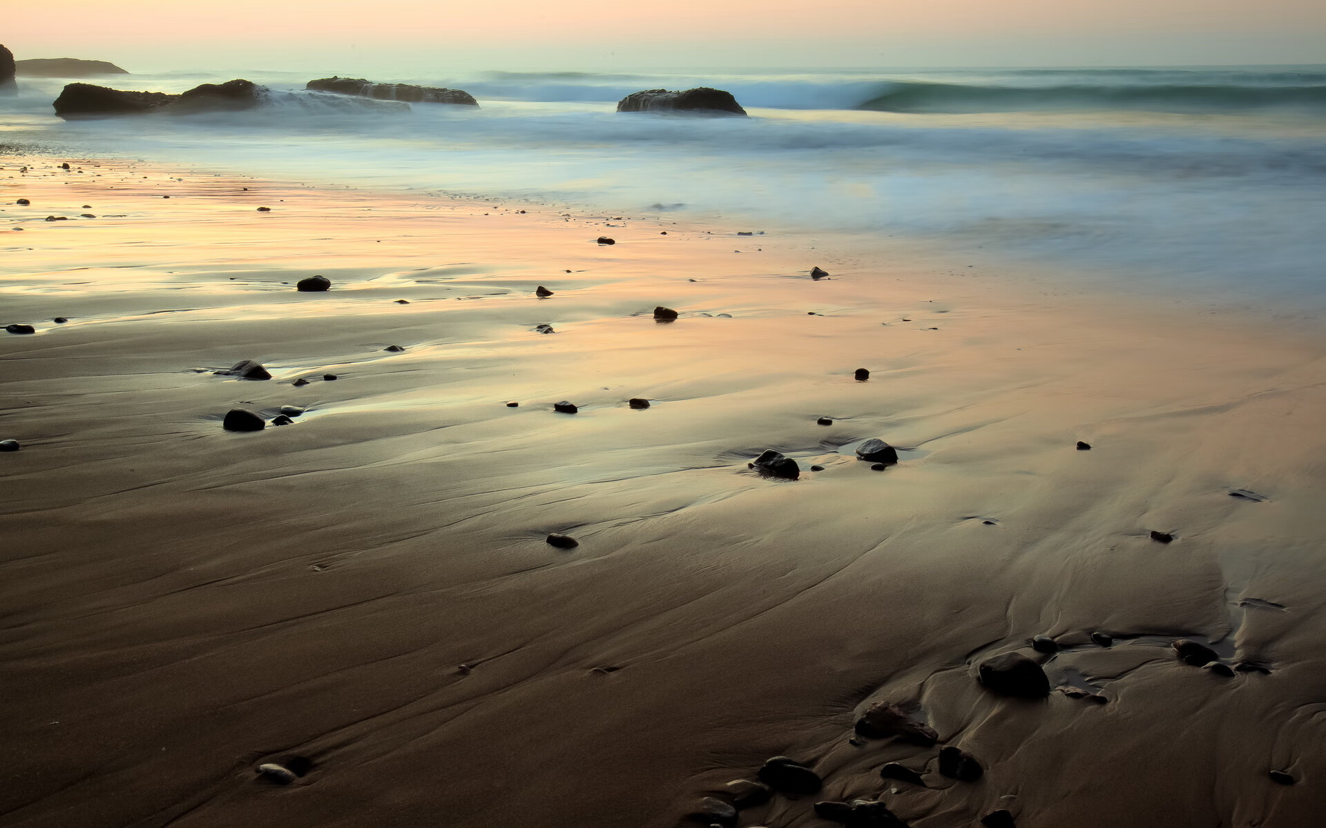 详细阅读:弗兰:全黑队防守端的“重要一环”,他总能在对方进攻时阻挡住威胁 弗兰:全黑队防守端的“重要一环”,他总能在对方进攻时阻挡住威胁